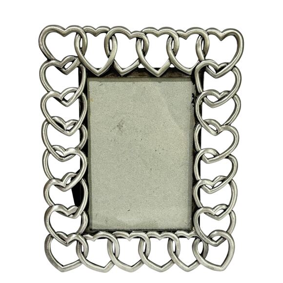 Pewter picture frame interlocking hearts photo holder silvertone metal 3.5" x 5" - Picture 1 of 5